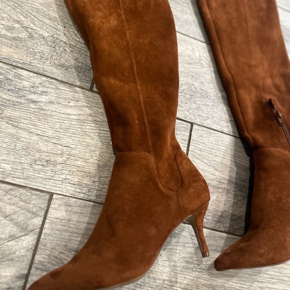 🍁NWT! Charles David “ Brown Suede Knee High boots - Picture 9 of 11